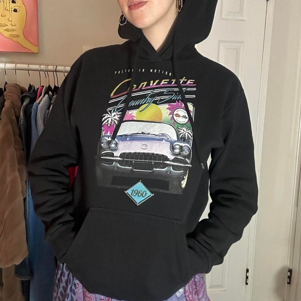 vaporwave “corvette countryside” 1960 black hoodie with cool vintage car print